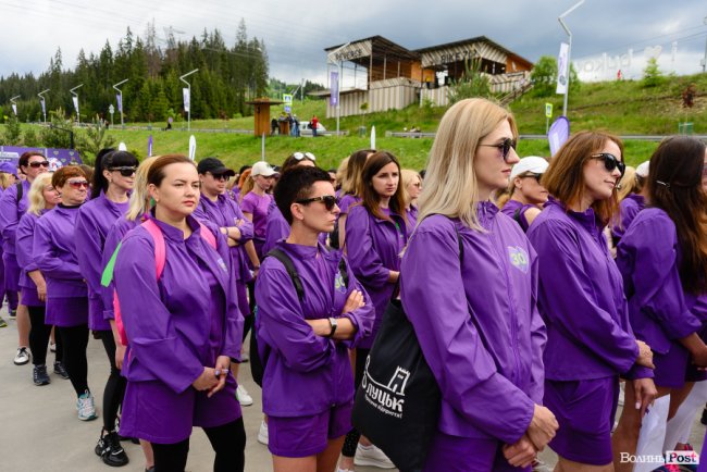 Мирна армія: десантниць Жіночого руху «За майбутнє» навчали, як захищати себе фізично та морально