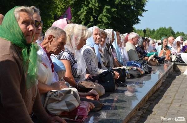 Політика, молитва і шашлик: під Берестечком вшановували річницю битви. ФОТО