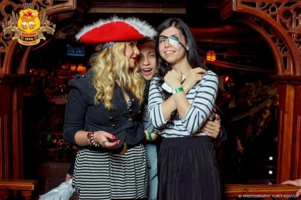 Піратська вечірка в луцькому клубі. ФОТО. ВІДЕО