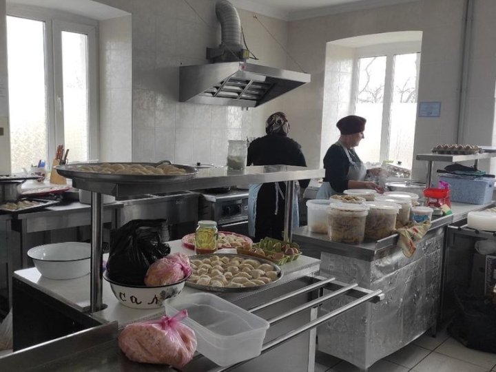 Десятки тисяч учнів на Волині лишилися без гарячих обідів