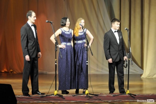 У Луцьку нагороджували працівників телебачення, радіо і зв’язку. ФОТО