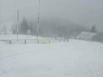 У Карпатах випало 127 сантиметрів снігу