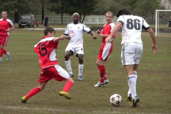 Як «Волинь» грала в футбол у Маневичах. ФОТО