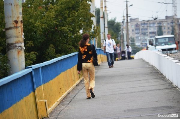 «До закінчення ремонту мосту біля «Там-Таму» ще далеко», - робітники. ФОТО