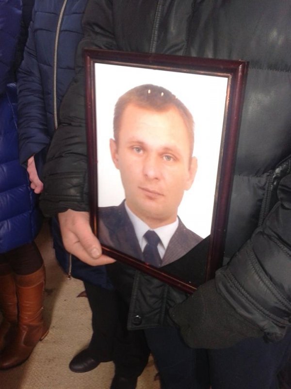 На Горохівщині поховали бійця АТО Володимира Павлюка. ФОТО