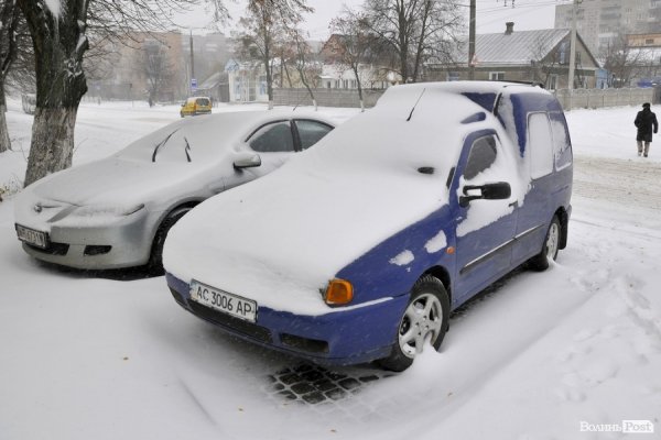 Фото снігу в Луцьку
