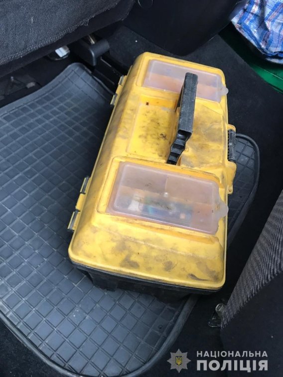 Волинська поліція спіймала серійного викрадача автомобільних акумуляторів