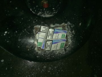 Контрабандні сигарети на Волині знайшли в машинах і в поїзді