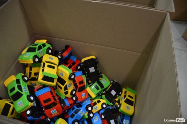 Безпека та якість: луцька фабрика показала, як виготовляє іграшки