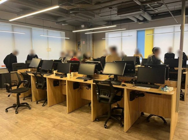 В Україні знищили мережу шахрайських концентрів: «заробляли» мільярди