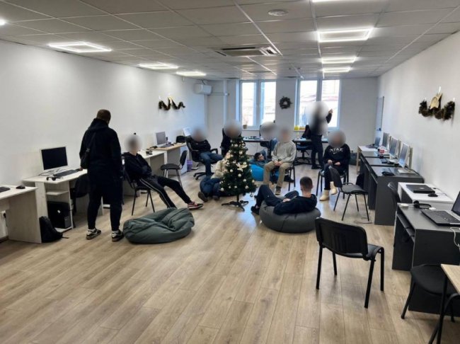 В Україні знищили мережу шахрайських концентрів: «заробляли» мільярди