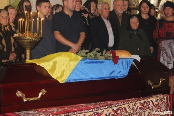  У Луцьку прощалися з загиблими айдарівцями. ФОТО