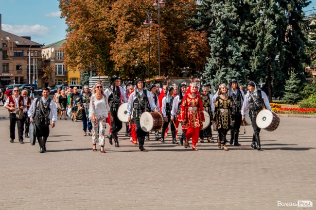 Від Мексики до Індії: грандіозний міжнародний фестиваль стартував у Луцьку. ФОТО