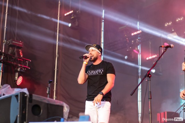 «Шикидим», лірика і вибуховий «O.Torvald»: перший день «Бандерштату». ФОТО