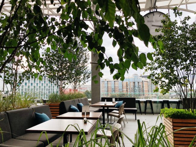 Тераса Grand Central стала ще теплішою*