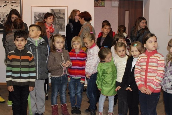 Юні художники показали на картинах неповторну красу Луцька. ФОТО