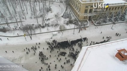 Демонстрантів витіснили з Грушевського. ФОТО. ОНОВЛЮЄТЬСЯ