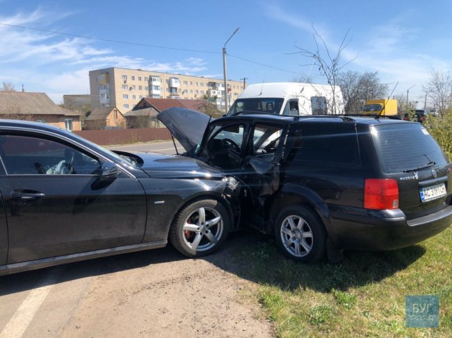 У Нововолинську – аварія за участю Mercedes та Volkswagen. ФОТО