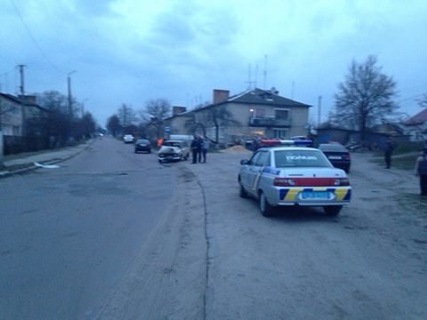 Аварія у Рожищі: водій в'їхав в електроопору. ФОТО