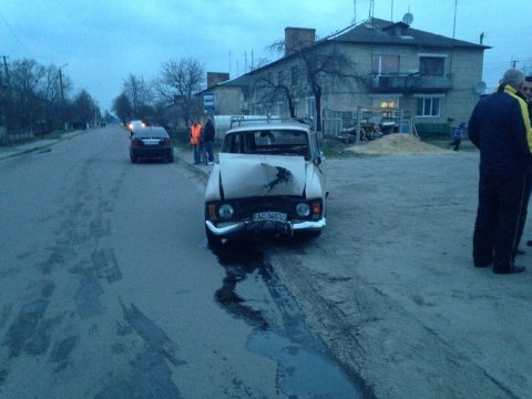 Аварія у Рожищі: водій в'їхав в електроопору. ФОТО