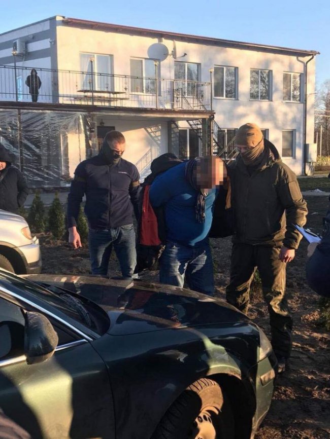 На Волині начальника відділу поліції зловили на хабарі. ФОТО