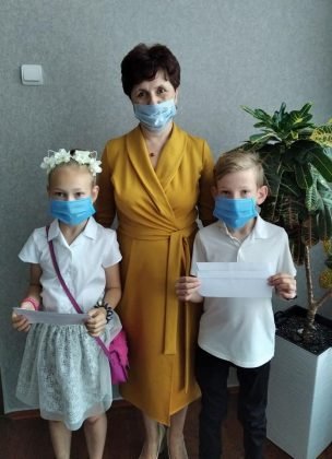 У волинському місті майже 300 обдарованих учнів отримали грошові нагороди