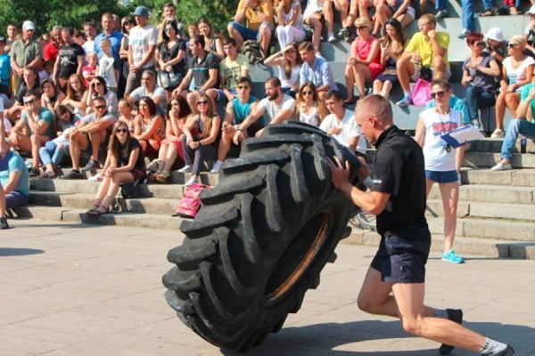 Луцькі патрульні взяли участь у змаганнях з кросфіту. ФОТО