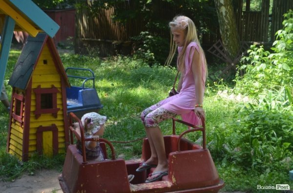 Благодійна акція у Луцькому зоопарку. ФОТО