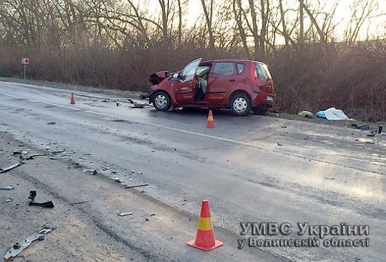 Аварія на Волині: загинула жінка-водій. ФОТО
