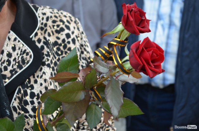 «Був сміливим, добрим і завжди допомагав»: у Луцьку попрощалися з Героєм Юрієм Лавренчуком. ФОТОРЕПОРТАЖ