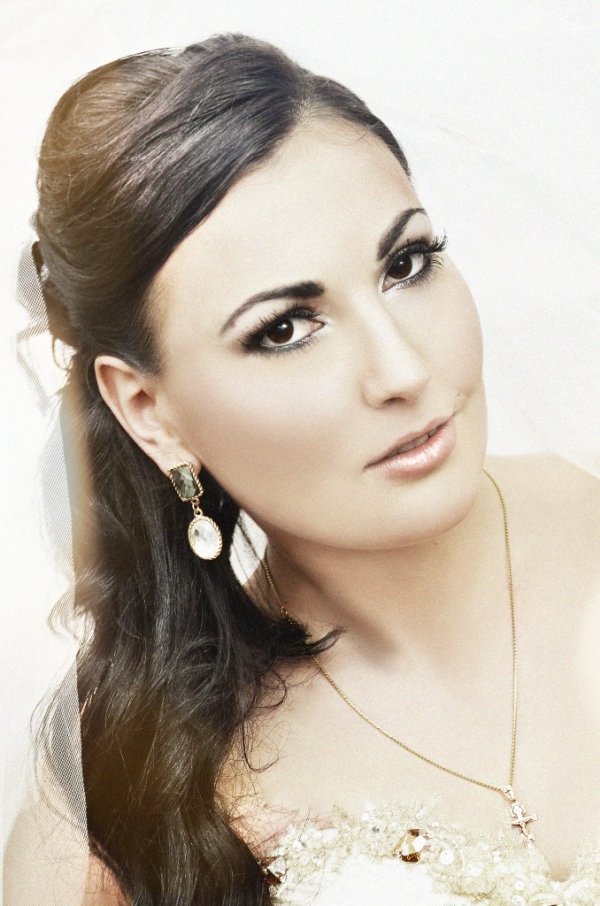 Фотовиставка Вікторії Величко