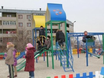 У волинському селі збудують дитячий майданчик