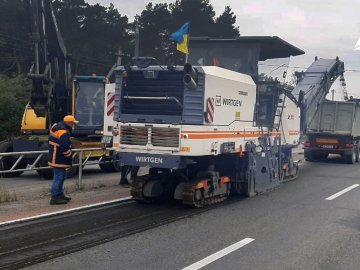 На Волині ремонтують дорогу до «Ягодина». ФОТО