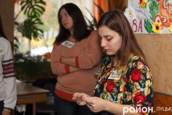 Луцькі «віпи» написали диктант з української мови