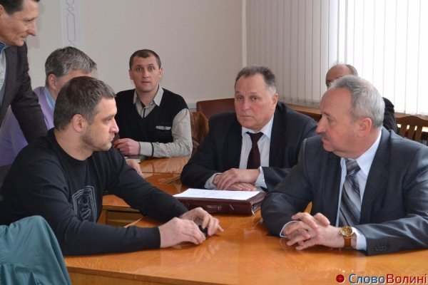 Нововолинські гірники прийшли до голови ОДА за допомогою. ФОТО