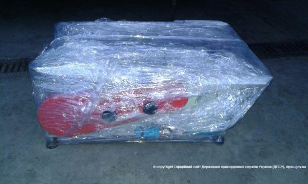 На Волині затримали автомобіль з обладнанням для обробки бурштину. ФОТО