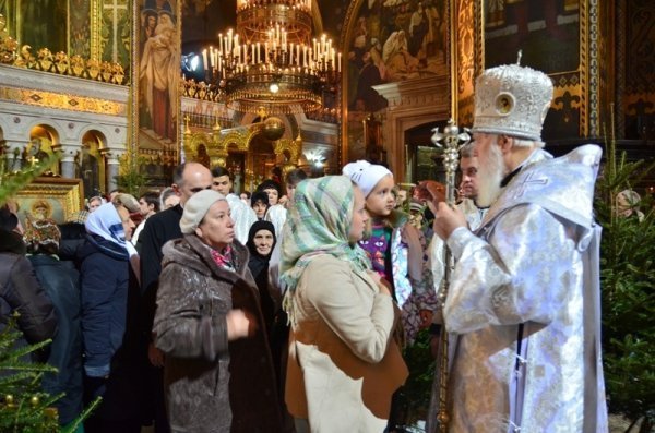 У храмах розпочалися різдвяні богослужіння. ФОТО