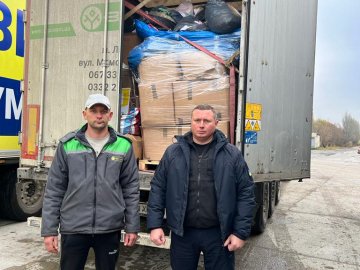 З Волині відправили дві вантажівки гуманітарної допомоги на Херсонщину. ФОТО