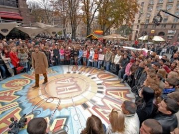 Лучанка виступила у шоу «Караоке на Майдані». ВІДЕО
