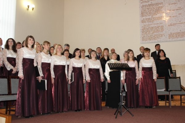 У Луцьку адвентисти сьомого дня відзначили 40-річчя утворення громади. ФОТО