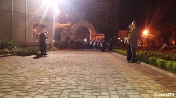 Луцьк - з Благодатним вогнем. ФОТО