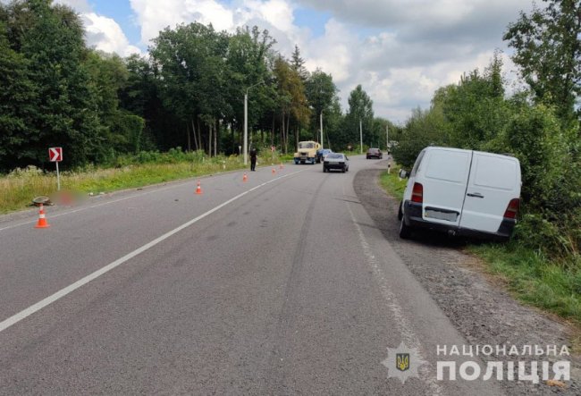 На Волині 20-річний водій автівки на смерть збив 75-річну велосипедистку