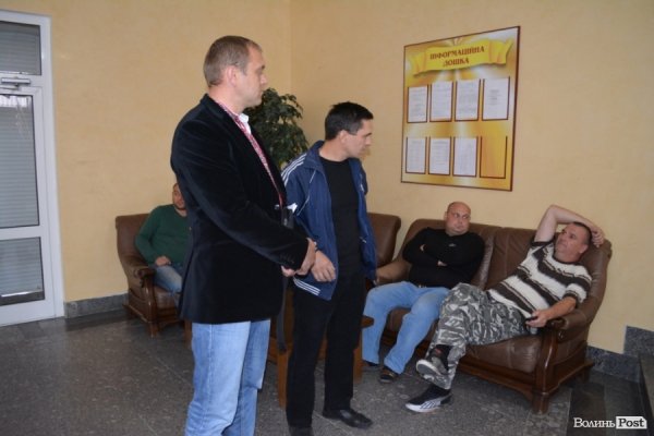 У Луцьку пікетували міліцію через «яєчний замах» на Гунчика