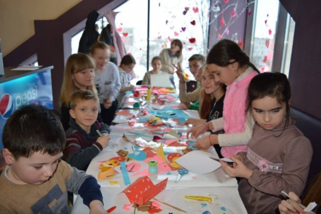 Валентинки від ковельчан поїдуть на фронт