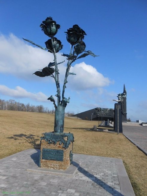 Як живеться на окупованій території ДНР і ЛНР. ФОТО