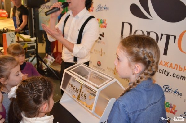 «Попелюшка»: у Луцьку показали старі казки в новому форматі. ФОТО