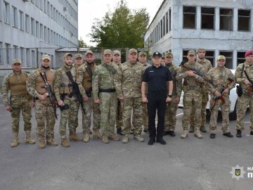 Чергова ротація: волинські поліцейські вирушили у зону бойових дій