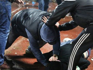 На Волині хулігани влаштували побоїще та пограбували потерпілих: як їх покарали