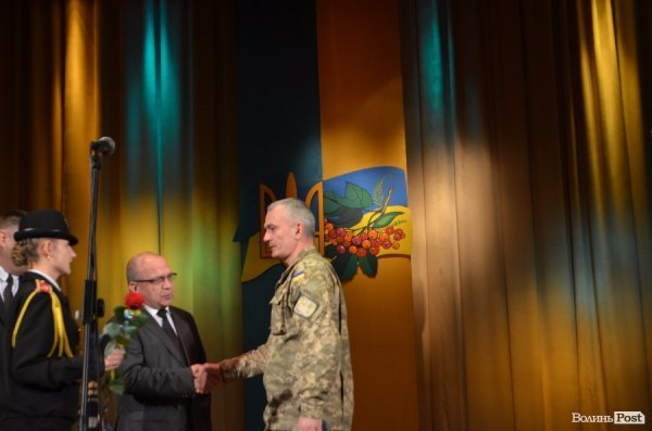 У Луцьку відбулись урочистості з нагоди дня Збройних сил України. ФОТО