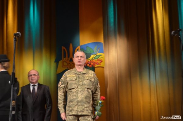 У Луцьку відбулись урочистості з нагоди дня Збройних сил України. ФОТО